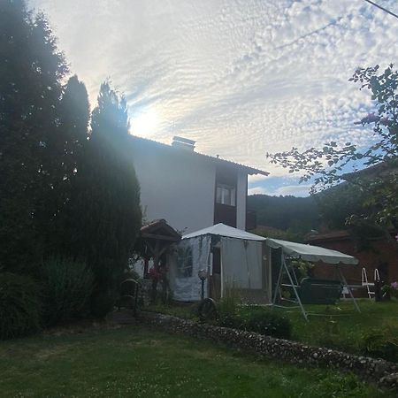 Guest House Simona 사파레바바냐 외부 사진