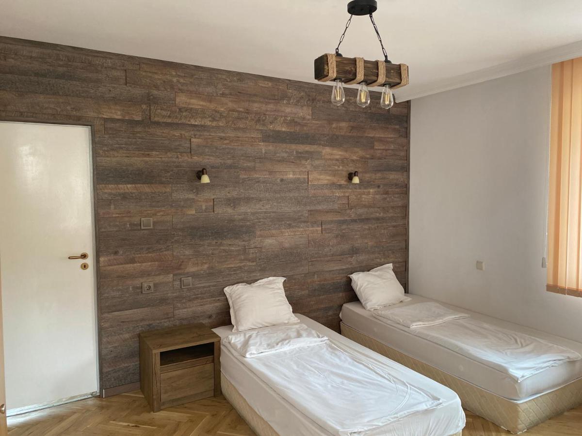 Guest House Simona 사파레바바냐 외부 사진