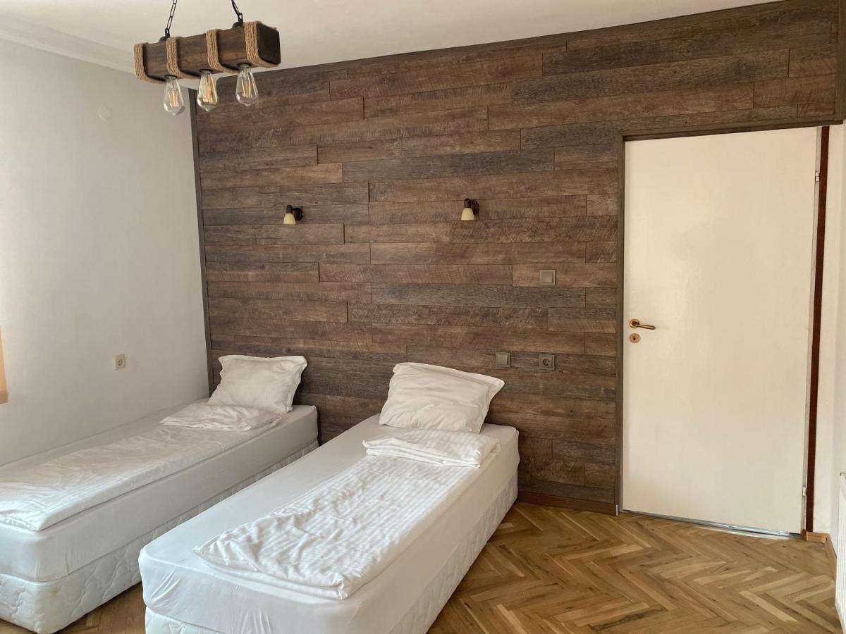 Guest House Simona 사파레바바냐 외부 사진